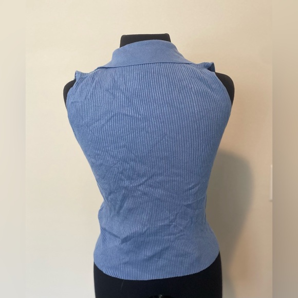 Women’s Calvin Klein - Ribbed V-Neck Sleeveless Sweater Top - Size Large - Picture 5 of 5